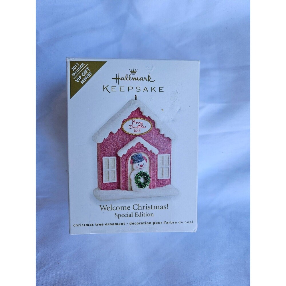 Hallmark Keepsake Ornament 2011‎ VIP Gift Welcome Christmas Special Edition